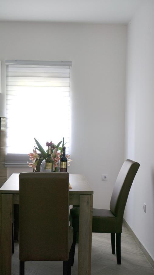 Apartments Pravica เทรบินเย ภายนอก รูปภาพ