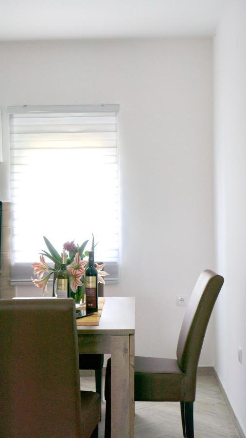 Apartments Pravica เทรบินเย ภายนอก รูปภาพ